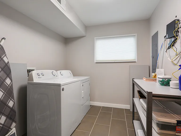 1030 Port St #2 — Photo 8