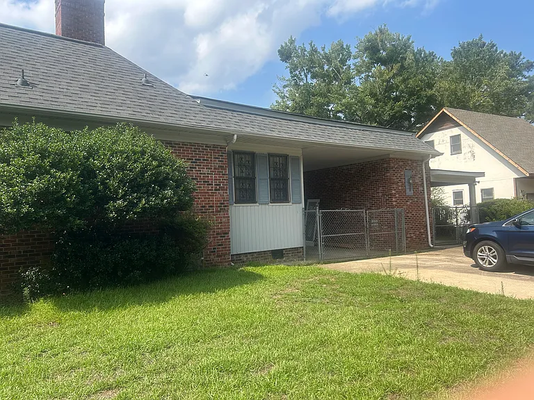 200 Whittington Cir — Photo 2