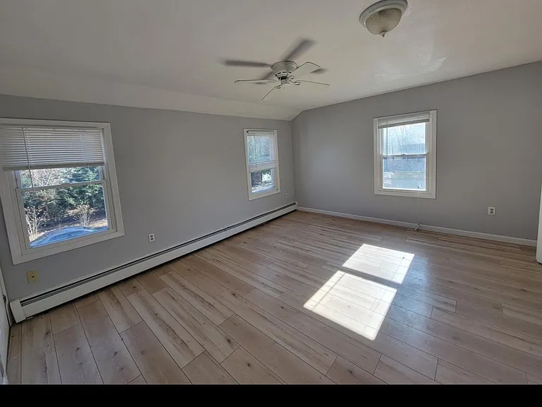 James St — Photo 15