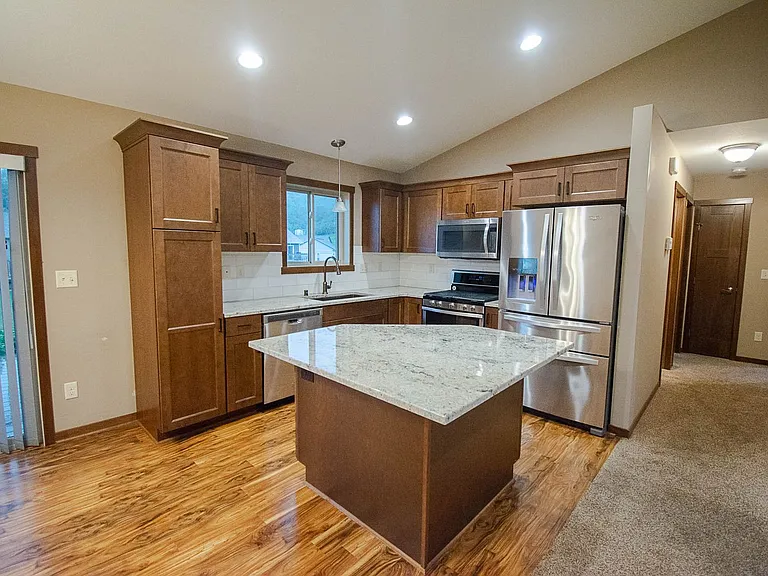 6736 Clarkia Dr NW — Photo 4