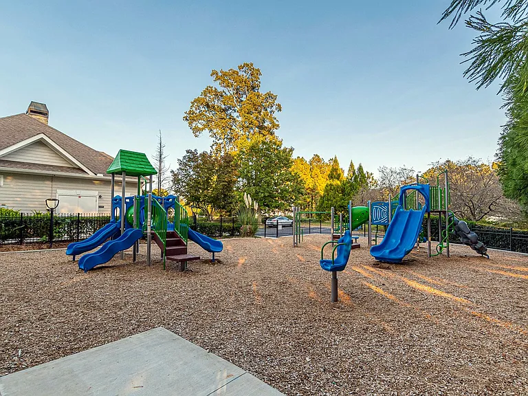 Alexander at Stonecrest Apartments — Photo 16