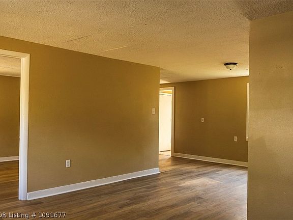4th image of 705 8th St