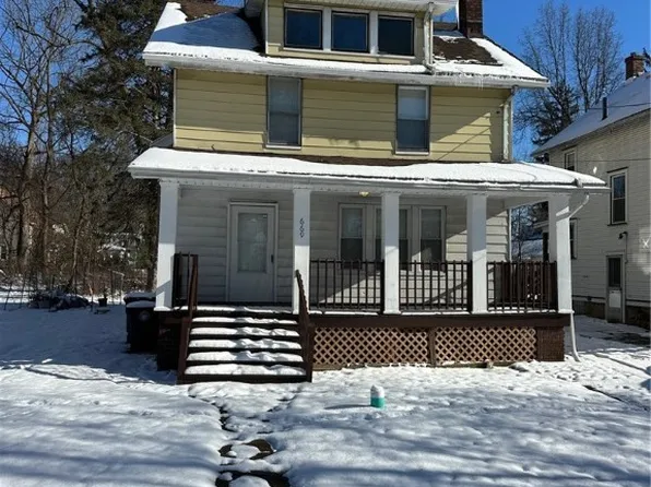 699 Noah Ave, Akron, OH 44320