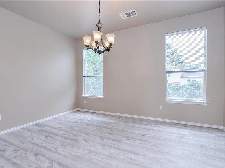 1501 Sweet Leaf Ln — Photo 7