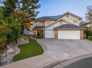420 E Swallow Ct, Fresno, CA 93730