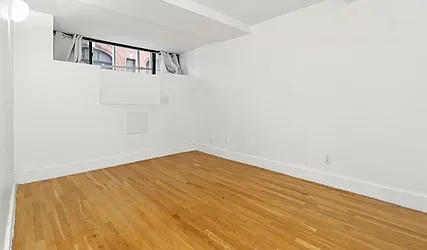 Rented by Mossanen Group