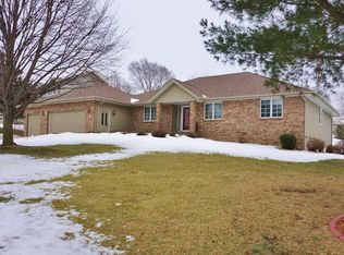1912 Prairie Hill Rd, Saint Cloud, MN 56301