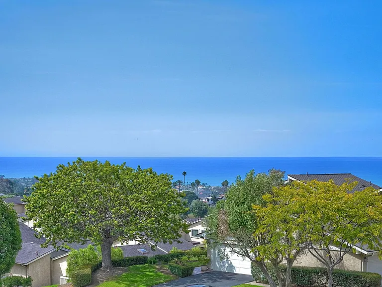 236 Calle Cuervo — Photo 3