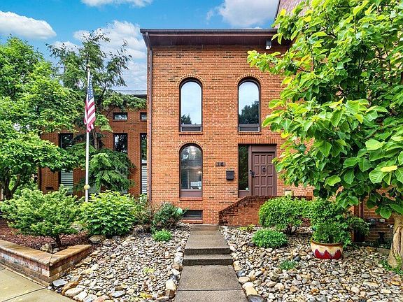 4th image of 118 Price Ave
