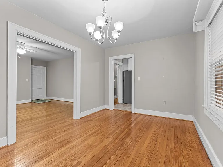 1005 S 8th St — Photo 13