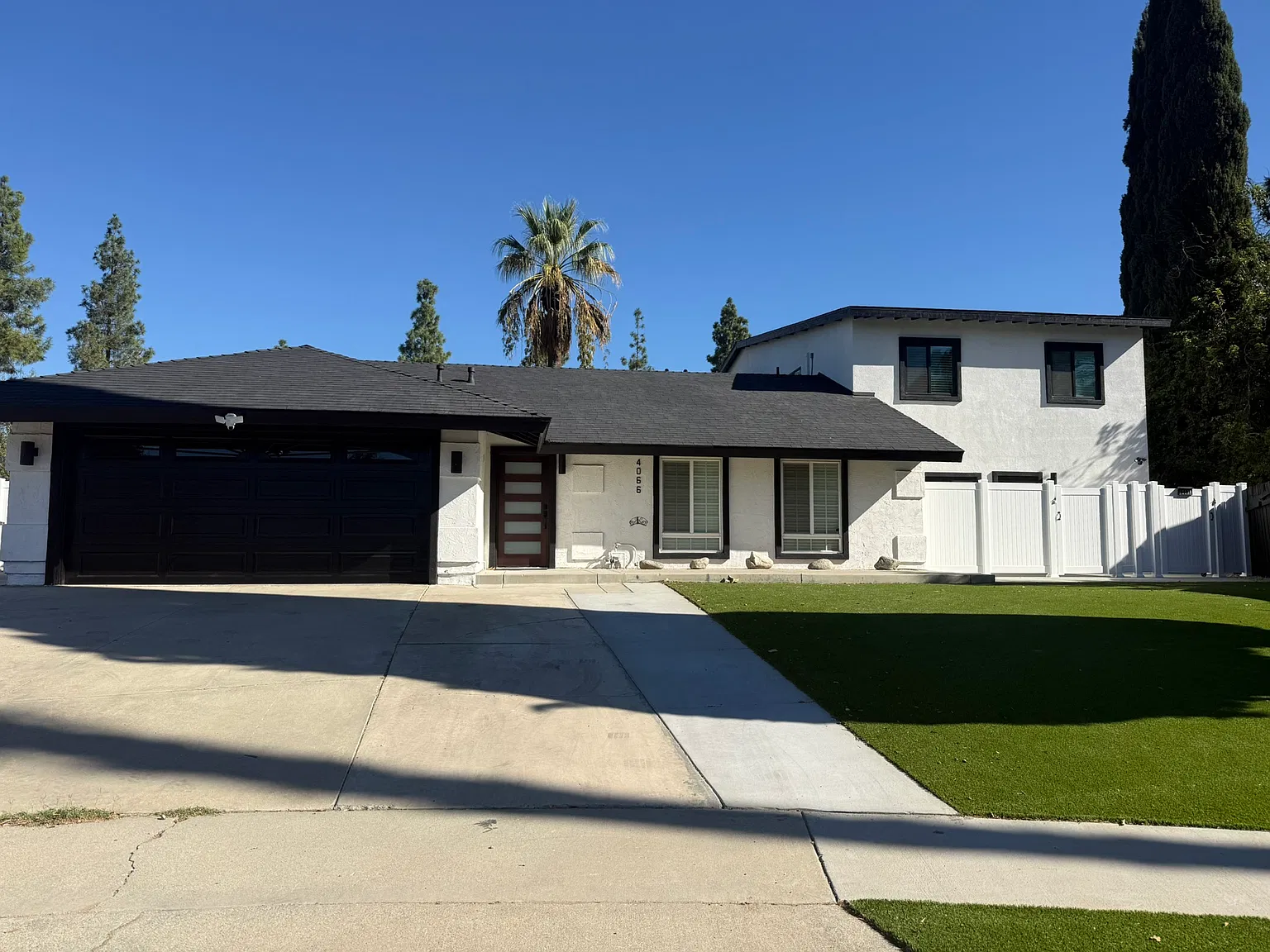 4066 Hickory Ln — Photo 2