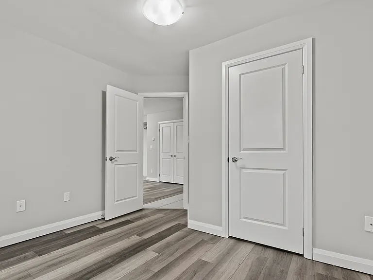 483 Linwell Rd — Photo 19