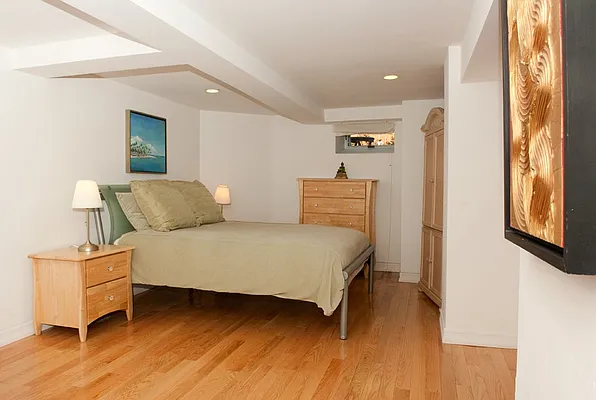 Sold by City Connections Realty | media 6