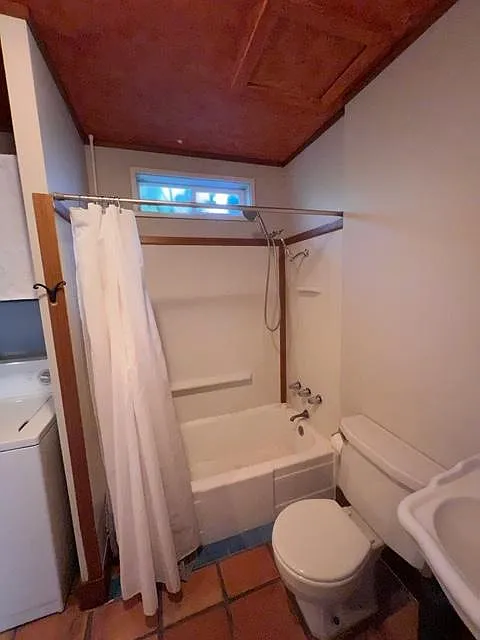 2 bed, 1150 sqft, $2,700 — Photo 2