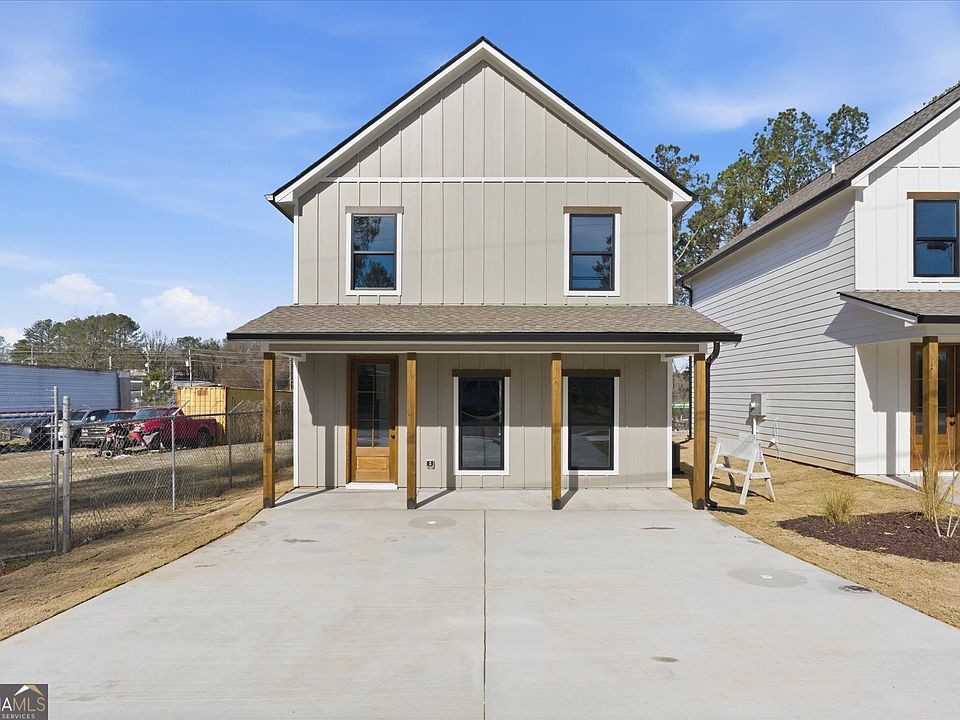 1st image of 105 Carroll Cir