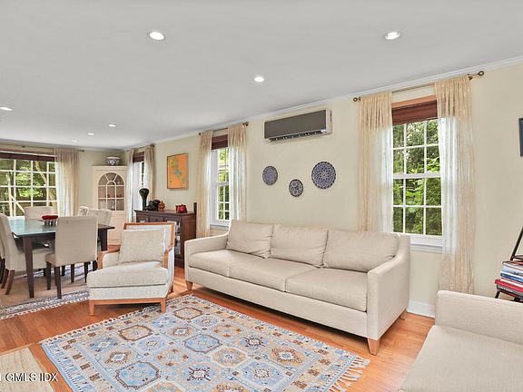 3rd image of 25 Summit Rd