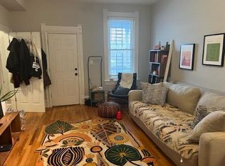 847 N Winchester Ave APT 2F, Chicago, IL 60622