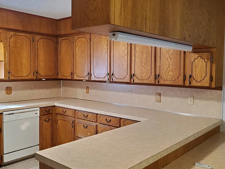 315 N Cheatham — Photo 3