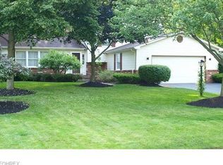 1476 Woodhill Dr NE, Warren, OH
