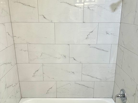 Bath and Tile Surround