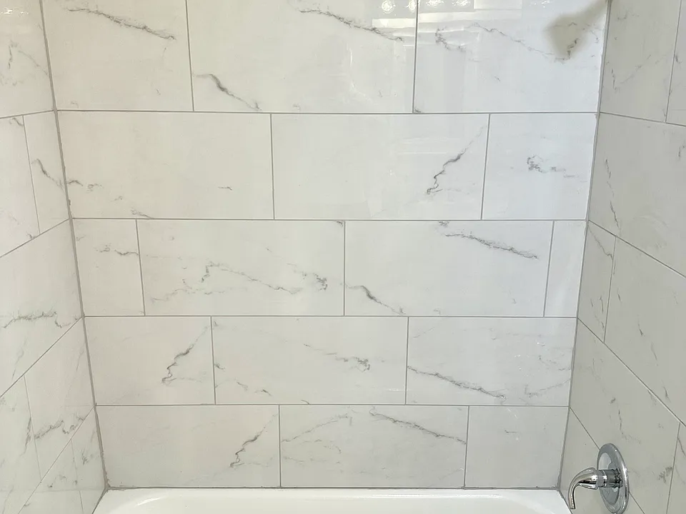 Bath and Tile Surround