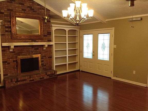4th image of 127 Cedarwood Dr