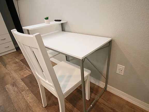 Work Desk