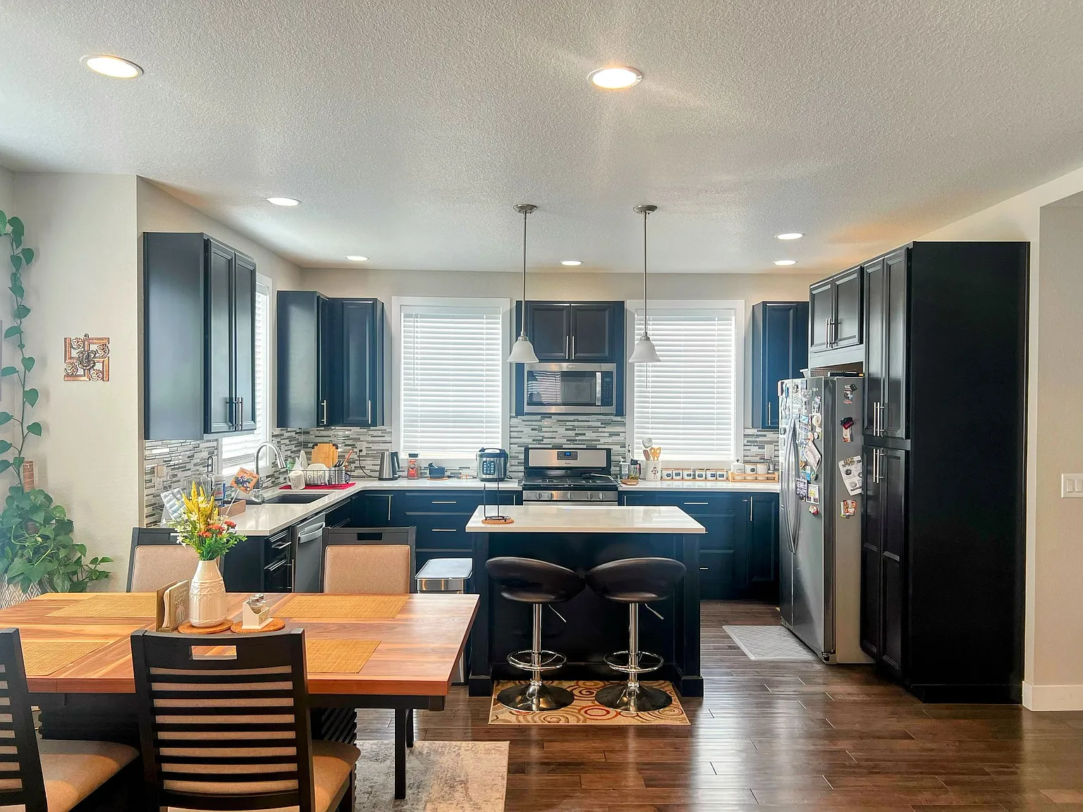 2501 Moline St — Photo 3