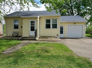 209 3rd St SE, Dodge Center, MN 55927