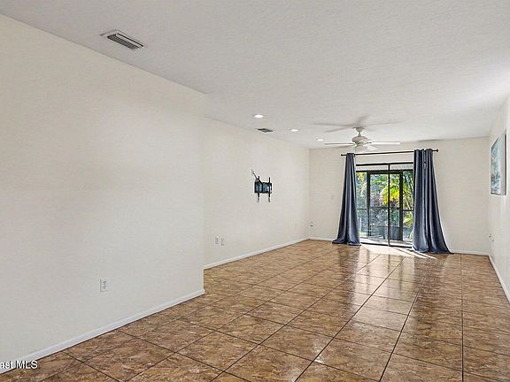 5th image of 144 Kristi Dr