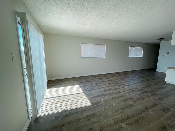 3rd image of 243 17th St APT B