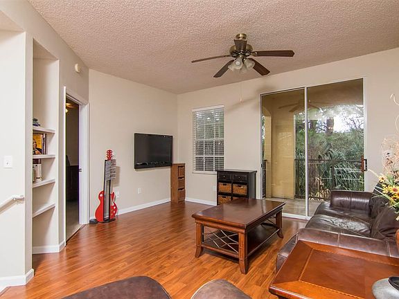 4th image of 2000 Mariposa Vista Ln