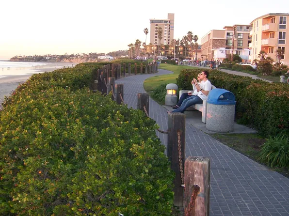 830 Felspar St, San Diego, CA 92109