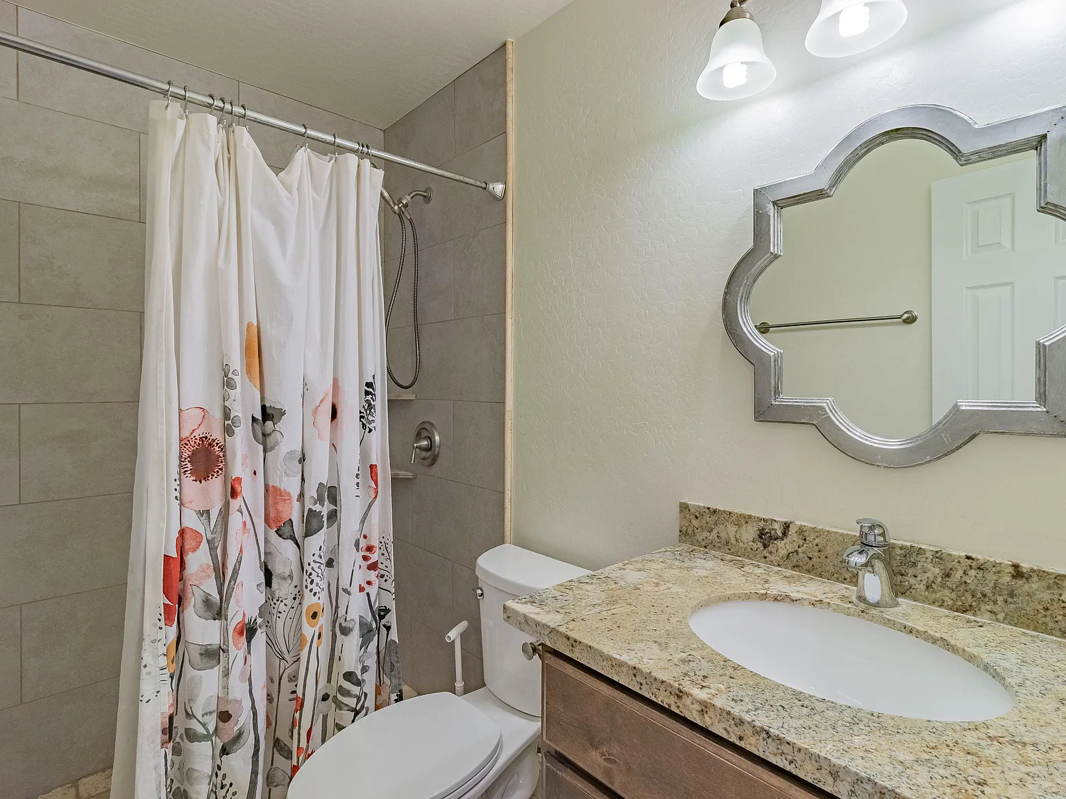 4 bed, 3.0 bath, 1840 sqft, $962 — Photo 4