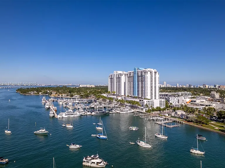 1800 Sunset Harbour Dr #1208 — Photo 32