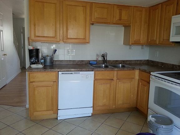3rd image of 1251 Marywood Ct