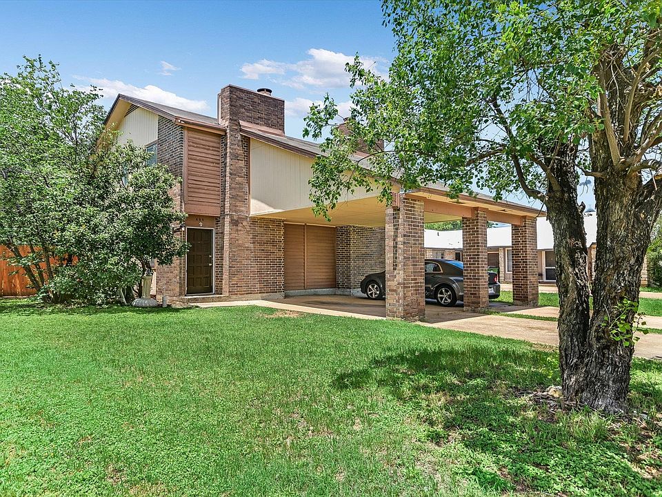 1st image of 430 Chisholm Valley Dr