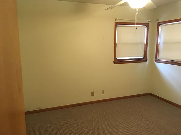4th image of 324 N 1st St