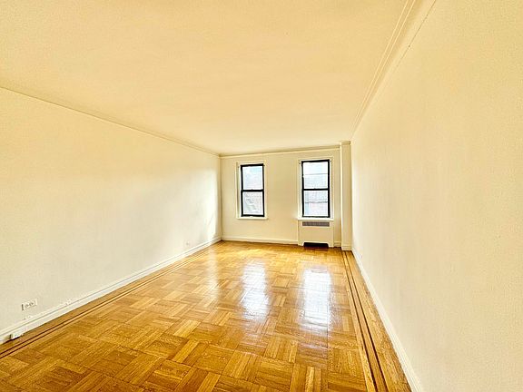 5th image of 30 Park Ter E APT 2H