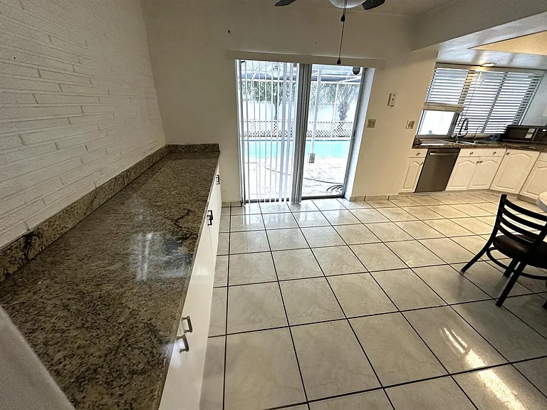 7725 Grandview Blvd — Photo 14