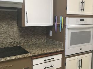 390 Zinfandel Dr, Ukiah, CA 95482