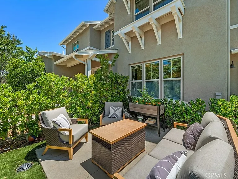102 Sencillo Pl — Photo 30
