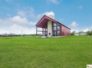 4904 Old Lehmann Rd, Kingsbury, TX 78638