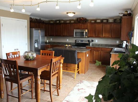 5th image of 106 Brickle Ct