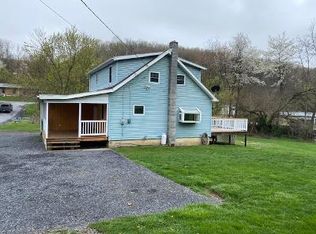 25 Peachwood Ave, Lewistown, PA 17044
