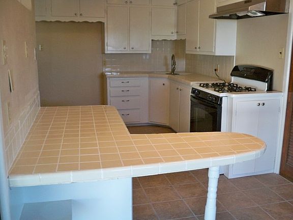 3rd image of 1403 E Century Ave