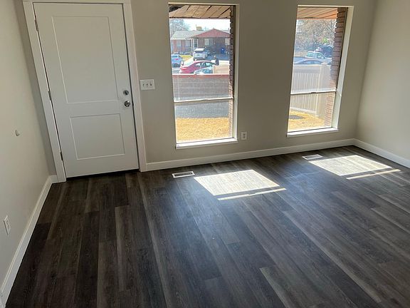 2nd image of 96 W Arkansas Dr #96