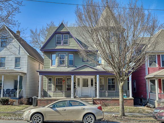 2nd image of 829 Monroe Ave