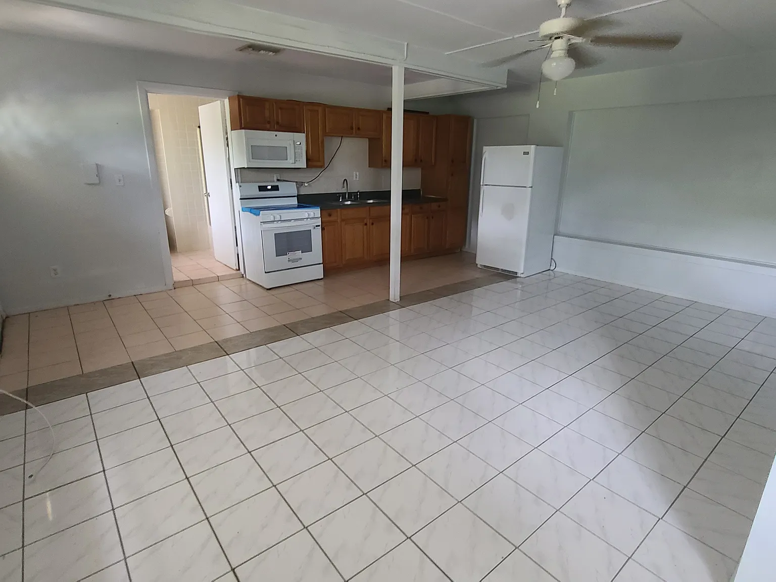 12210 Genoa Dr — Photo 4