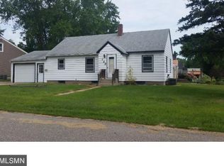 125 E 9th St, Litchfield, MN 55355